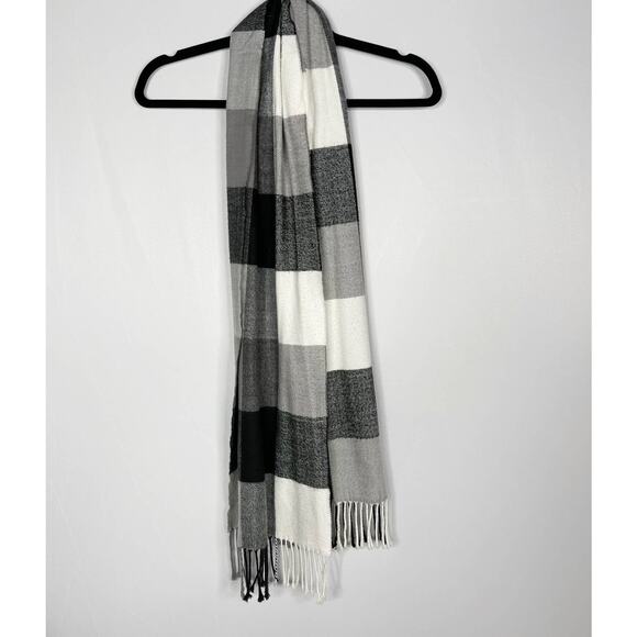 Scotland Cashmere Plaid Fringe Ends Scarf Gray Cream Black Square Scottish - Picture 1 of 6